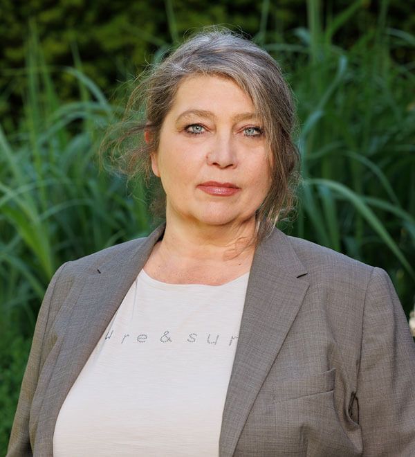 Norbert Farwick GmbH – Team Portrait - Garten- und Landschaftsbau – Team Portrait - kfm. Angestellte Sigrid Schroeder-Cordt
